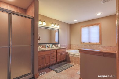 406 Sudbury Cir, Oswego, IL 60543 - photo 4