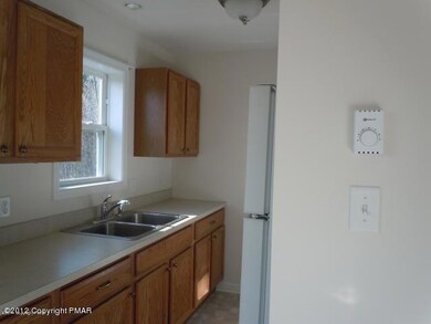 115 Apt. 2 Balliet Ct, Kunkletown, PA 18058 - photo 2