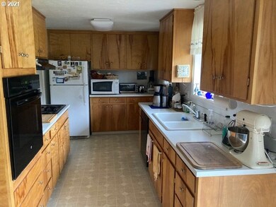 -1 Lariat Dr, Eugene, OR 97401 - photo 6