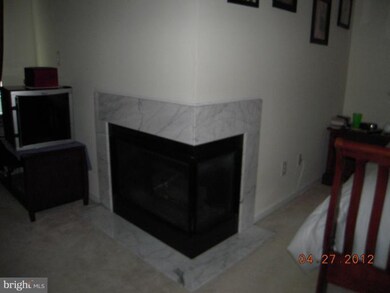 2405 Summershade Ct, Odenton, MD 21113 - photo 2