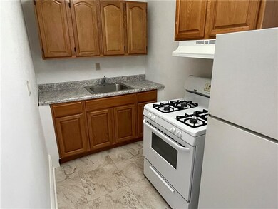 1409 W Linden St unit 2, Allentown, PA 18102 - photo 3