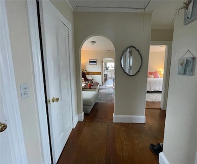 11 Russell Ave unit 2, Newport, RI 02840 - photo 6