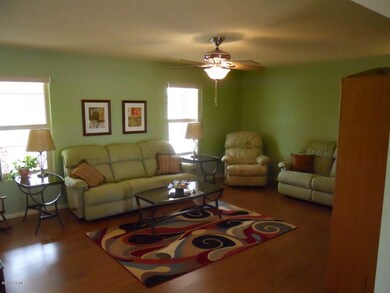 BURNS DRIVE 026