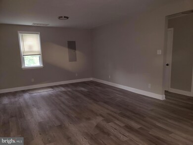 476 Deptford Ave, Woodbury, NJ 08096 - photo 6