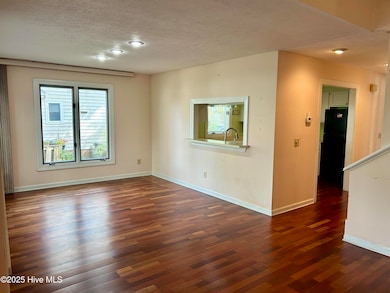 324 Wimbledon Ct, Wilmington, NC 28412 - photo 6