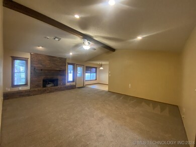 1300 S 29th St, Broken Arrow, OK 74014 - photo 4