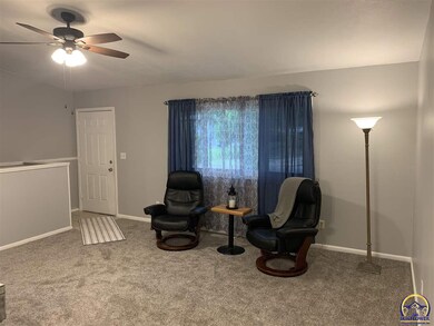 3218 SW Twilight Dr, Topeka, KS 66614 - photo 6