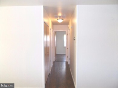 11 Evergreen Dr, Willingboro, NJ 08046 - photo 6