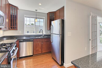 4081 S Four Mile Run Dr unit 403, Arlington, VA 22204 - photo 6