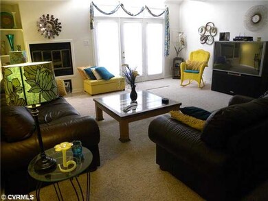 Den/Family/Great Room - Great Room with fireplace 