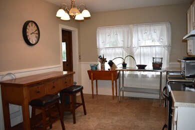 13 Bancroft Park, Hopedale, MA 01747 - photo 4