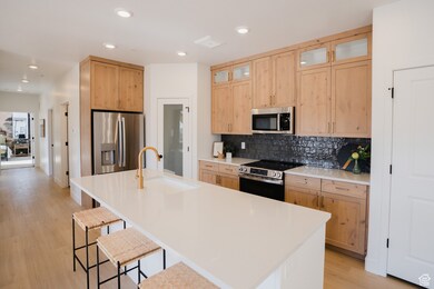 837 S 200 E unit 5-201, Spanish Fork, UT 84660 - photo 7