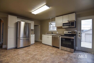 611 S Diamond St, Nampa, ID 83686 - photo 7