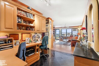 264 E Broadway unit C1905, New York, NY 10002 - photo 6