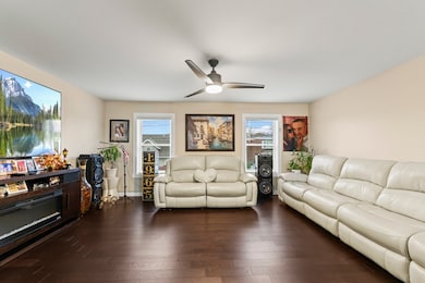 302 Oak Grove Ave, Fall River, MA 02723 - photo 4