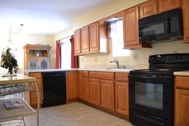 170 New Turnpike Rd, Troy, NY 12182 - photo 2