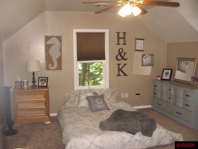 927 N 6th St, Mankato, MN 56001 - photo 6