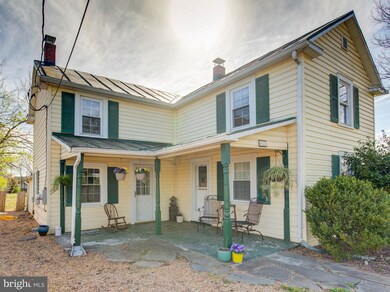 127 W Crescent St, Boyce, VA 22620 - photo 2