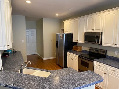 100 Dunleith Place, Jacksonville, NC 28540 - photo 2