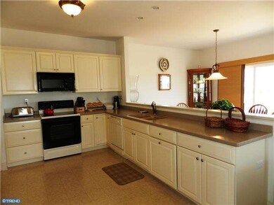 209 Cog Hill Dr, Honey Brook, PA 19344 - photo 7