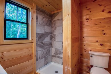 2nd Bathroom