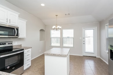 2016 Cattle Creek Rd, Fort Worth, TX 76134 - photo 5