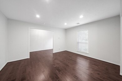 1038 Candlelight Ln, Houston, TX 77018 - photo 5