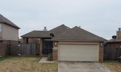 1414 SW Sw 24 St, Oklahoma City, OK 73170 - photo 2