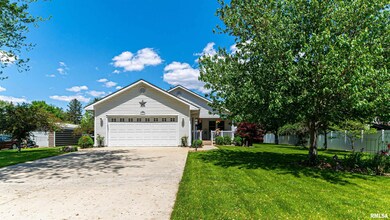 400 W Kickapoo St, Lincoln, IL 62656 - photo 3