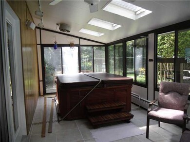 1111 Pippin Orchard Rd, Cranston, RI 02921 - photo 7