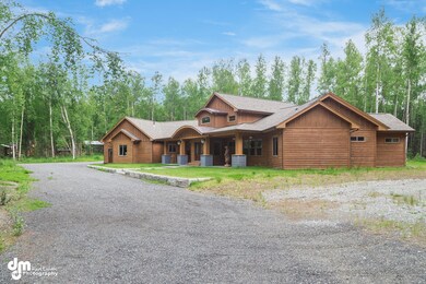 Circle Driveway!