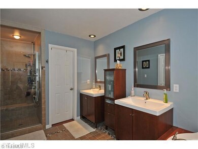 Master Bath/Spa.