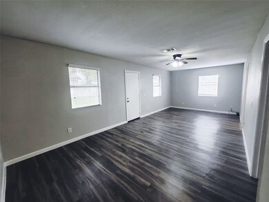 10533 Cheeves Dr, Houston, TX 77016 - photo 6