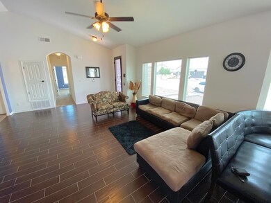 748 Croxdale St, Horizon City, TX 79928 - photo 4