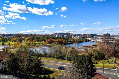 Porto Vecchio unit 816, Alexandria, VA 22314 - photo 2