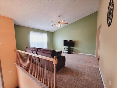 137 Ridge Dr, Maryville, IL 62062 - photo 5