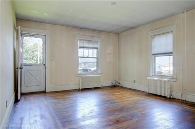 1722 Main Rd, Tiverton, RI 02878 - photo 4