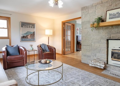 1807 Lakeview Dr, Duluth, MN 55803 - photo 2