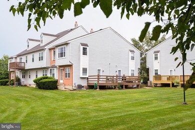 807 Northridge Dr, Norristown, PA 19403 - photo 3