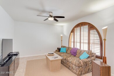 SUNKEN LIVING ROOM OFF ENTRANCE