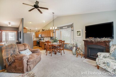 2637 Rolling Ridge