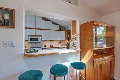 1213 E Myrtle Ave Phoenix AZ-large-006-1