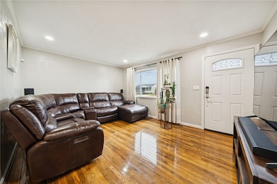 10724 Martin Dr, Irwin, PA 15642 - photo 6