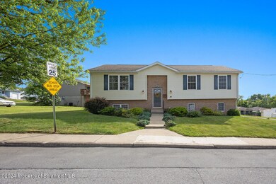 306 Walsh St, Scranton, PA 18505 - photo 2