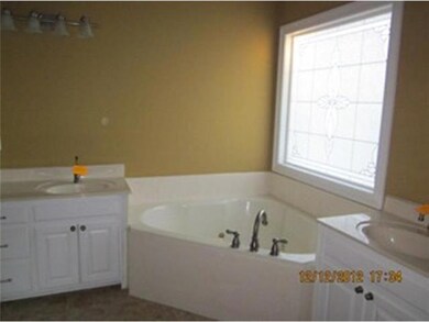 Master Bath/Spa.
