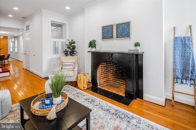 211 S Washington St, Baltimore, MD 21231 - photo 7