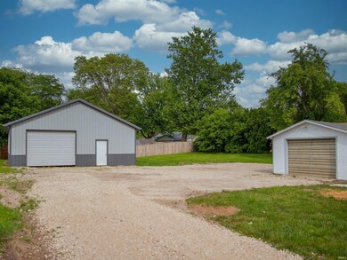 313 Bensman Ave, New Haven, IN 46774 - photo 4