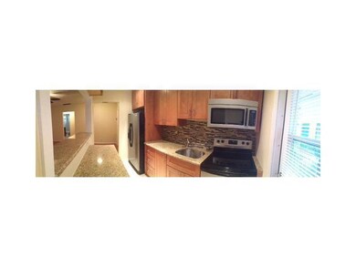 2404 NE 33rd Ave unit 12, Fort Lauderdale, FL 33305 - photo 4