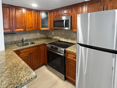 417 NE 17th Ave unit 11, Fort Lauderdale, FL 33301 - photo 6