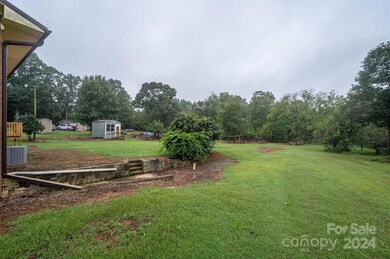 4031 Killian Rd, Lincolnton, NC 28092 - photo 4